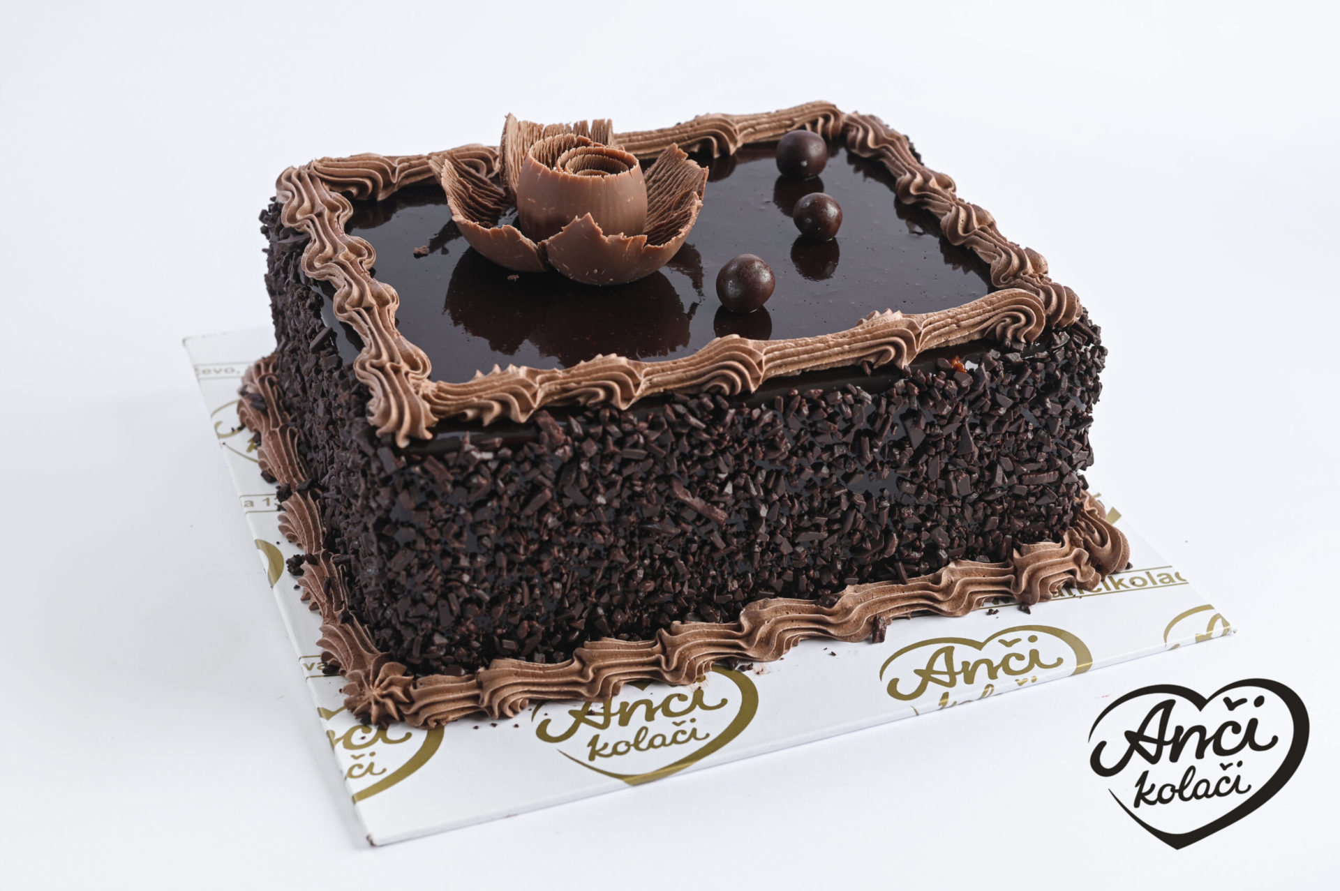 Čokoladno Luče Torta